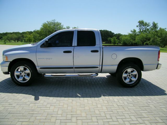 Dodge Ram 1500 2002 photo 3