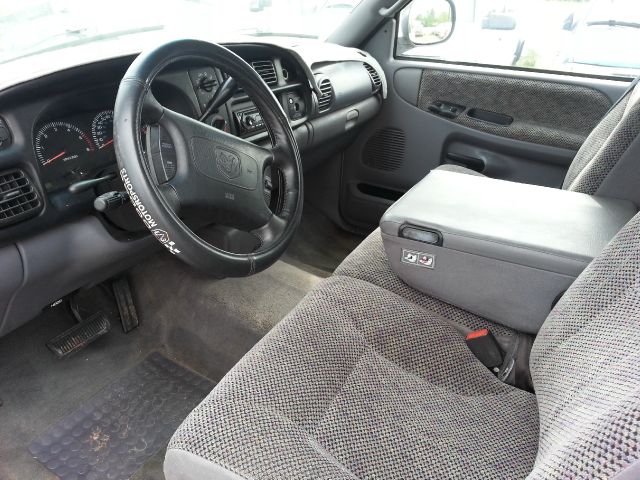 Dodge Ram 1500 2002 photo 3