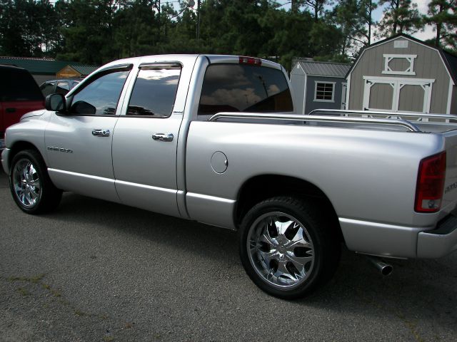 Dodge Ram 1500 2002 photo 2