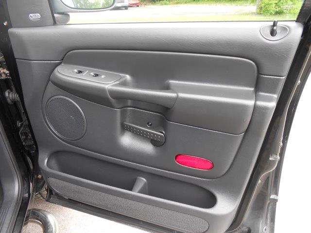 Dodge Ram 1500 2002 photo 22