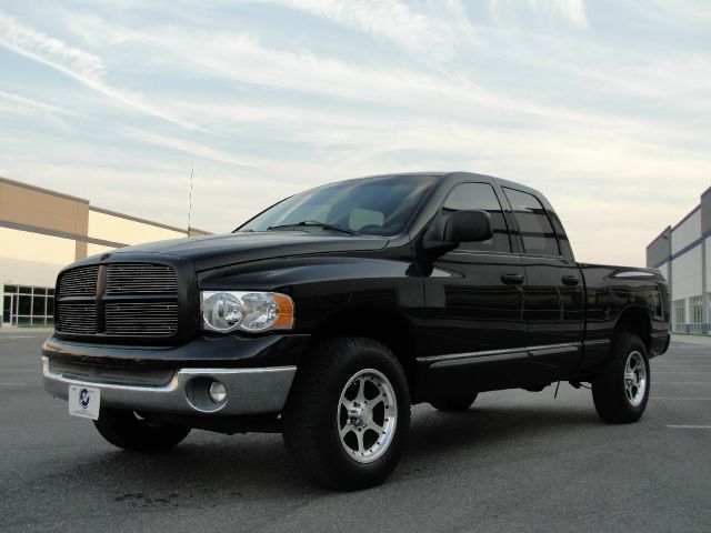 Dodge Ram 1500 2002 photo 2