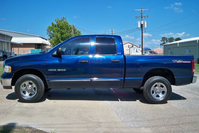 Dodge Ram 1500 Ext WT Pickup Truck