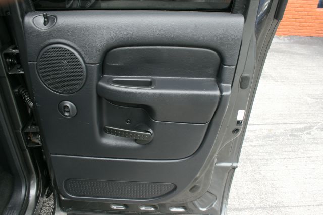 Dodge Ram 1500 2002 photo 19