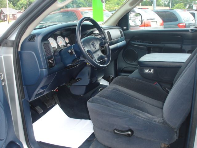 Dodge Ram 1500 2002 photo 2