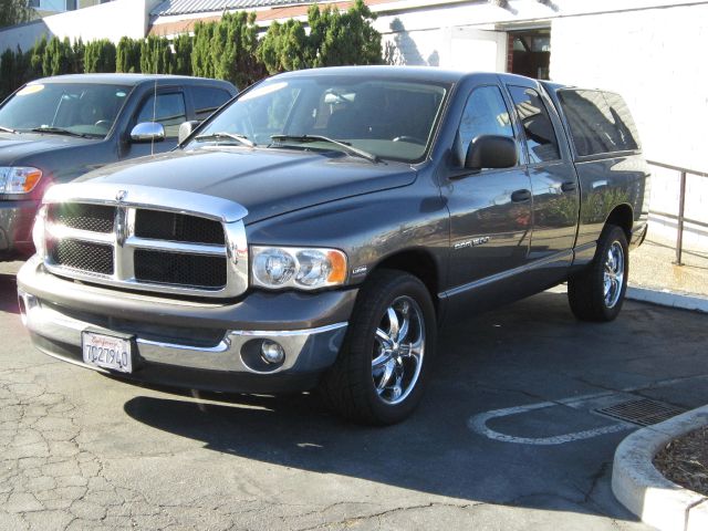 Dodge Ram 1500 2003 photo 2