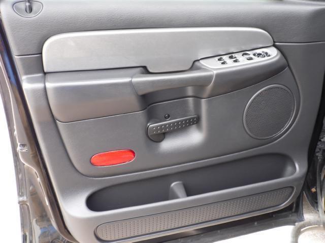 Dodge Ram 1500 2003 photo 11