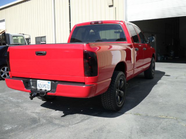 Dodge Ram 1500 Ext WT Pickup Truck