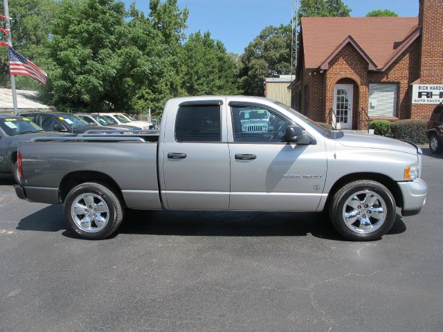 Dodge Ram 1500 Ext WT Pickup Truck