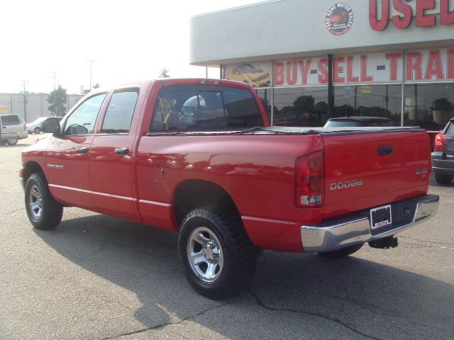 Dodge Ram 1500 Ext WT Pickup Truck