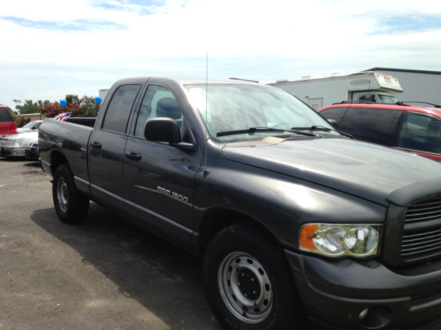 Dodge Ram 1500 2003 photo 2