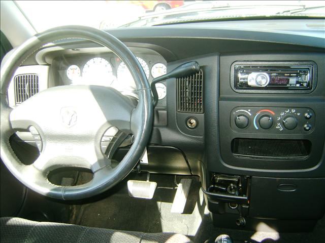 Dodge Ram 1500 2003 photo 3