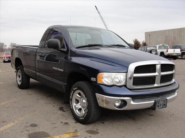 Dodge Ram 1500 Sahara 4X4 Pickup