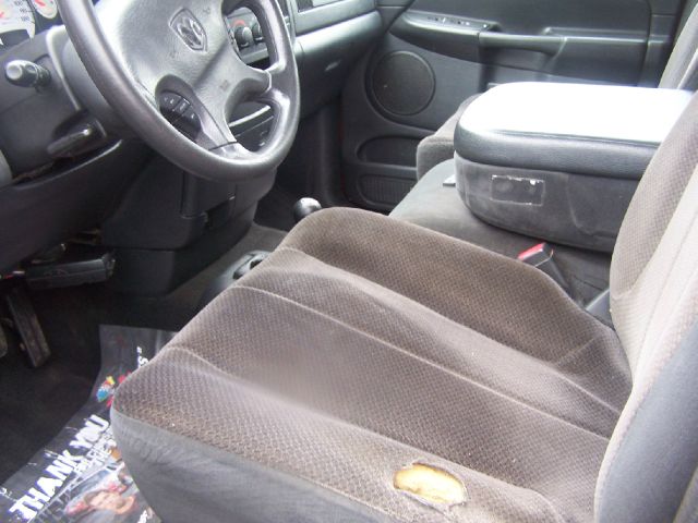 Dodge Ram 1500 2003 photo 2