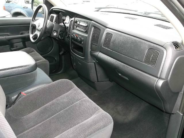 Dodge Ram 1500 2003 photo 18