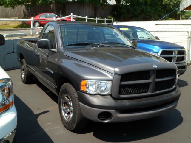 Dodge Ram 1500 2003 photo 2