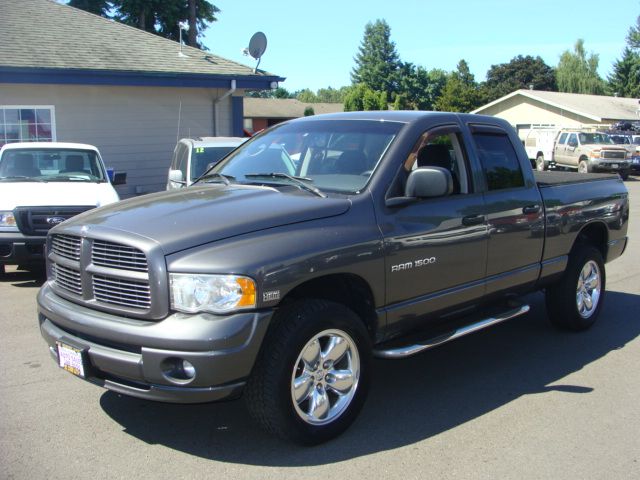 Dodge Ram 1500 Ext WT Pickup Truck