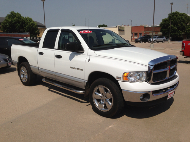 Dodge Ram 1500 2003 photo 2