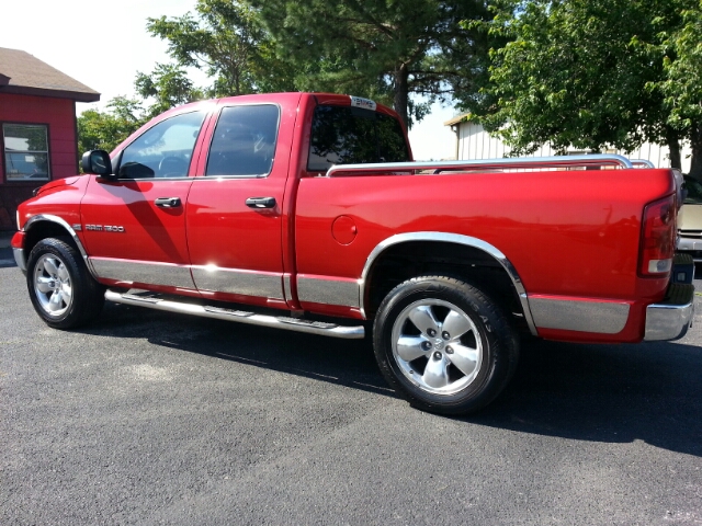 Dodge Ram 1500 4dr 1500 4WD LTZ Pickup Truck