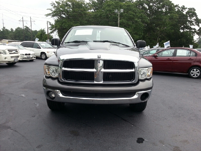 Dodge Ram 1500 Ext WT Pickup Truck