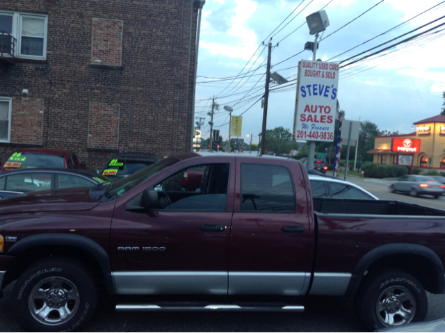 Dodge Ram 1500 Ext WT Pickup Truck