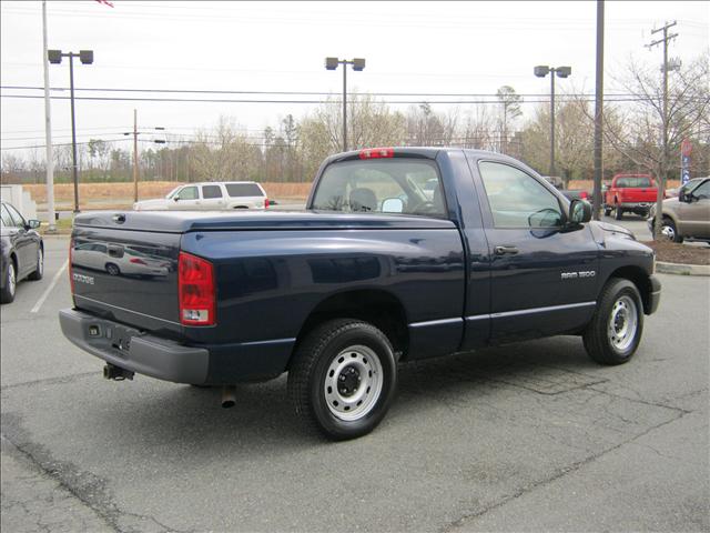 Dodge Ram 1500 2003 photo 2