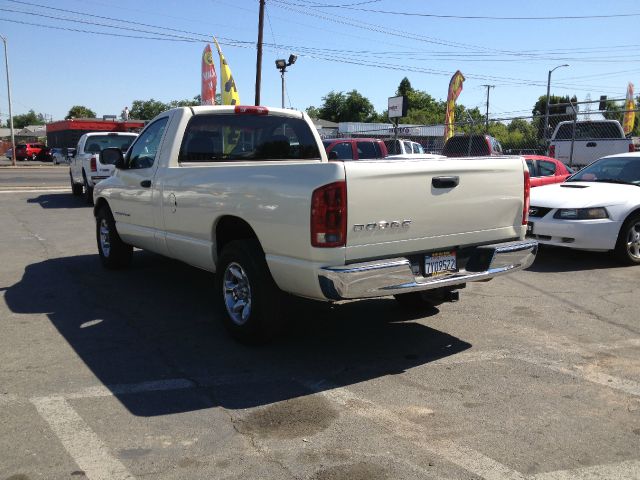 Dodge Ram 1500 2003 photo 2