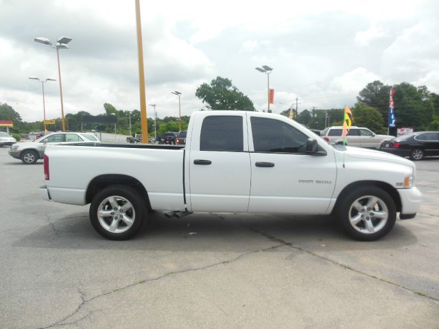 Dodge Ram 1500 2003 photo 2