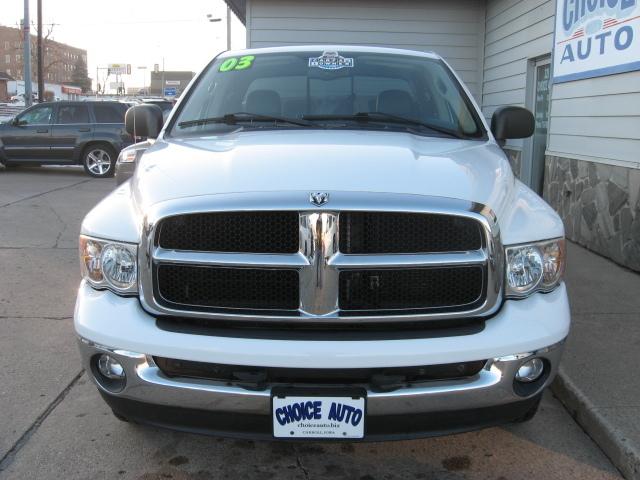 Dodge Ram 1500 2003 photo 2