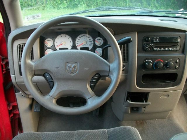 Dodge Ram 1500 2003 photo 9