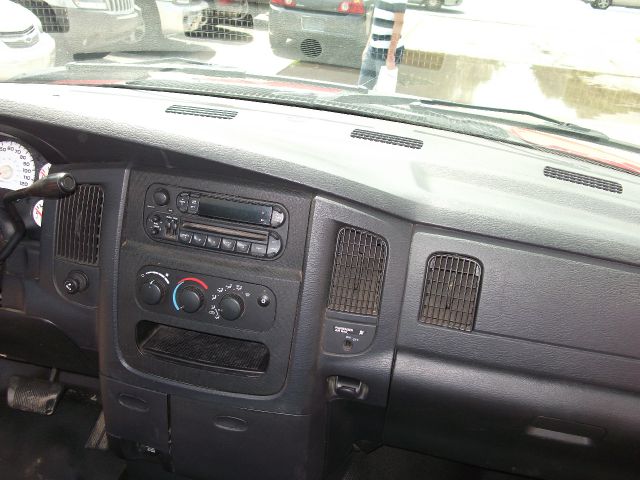 Dodge Ram 1500 2003 photo 12