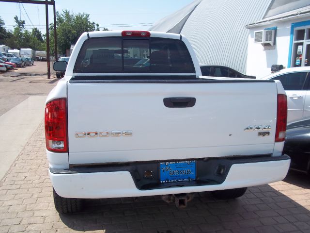 Dodge Ram 1500 2003 photo 2