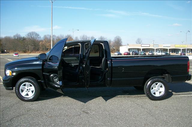 Dodge Ram 1500 2003 photo 3