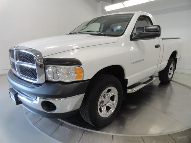 Dodge Ram 1500 2003 photo 2