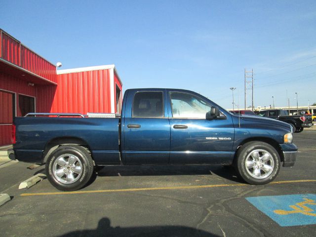 Dodge Ram 1500 2004 photo 2