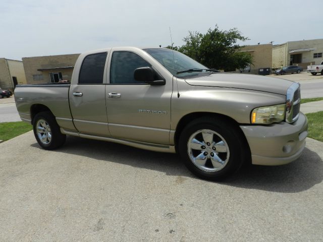 Dodge Ram 1500 2004 photo 2