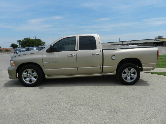 Dodge Ram 1500 2004 photo 3