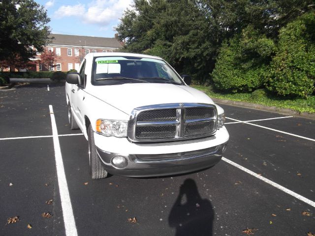 Dodge Ram 1500 2004 photo 2