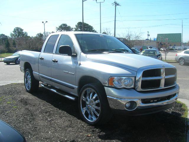 Dodge Ram 1500 2004 photo 3