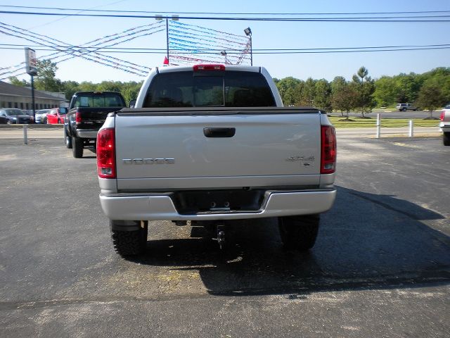 Dodge Ram 1500 2004 photo 16