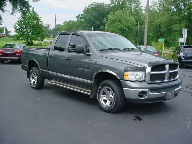 Dodge Ram 1500 2004 photo 2