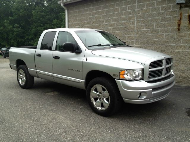 Dodge Ram 1500 2004 photo 3