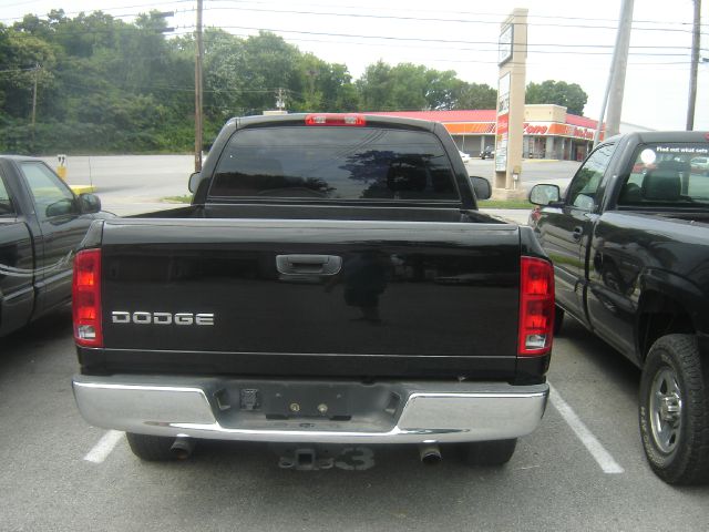 Dodge Ram 1500 2004 photo 2