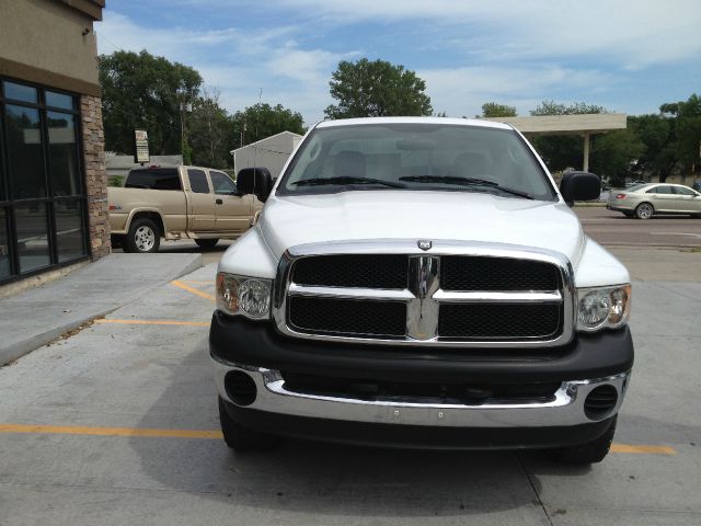 Dodge Ram 1500 2004 photo 3