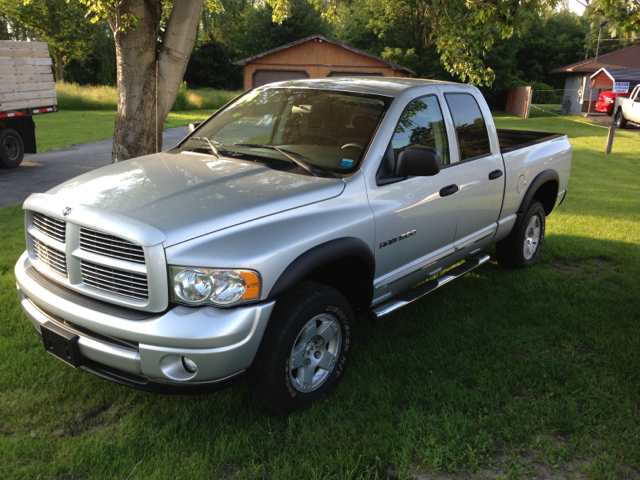 Dodge Ram 1500 2004 photo 4