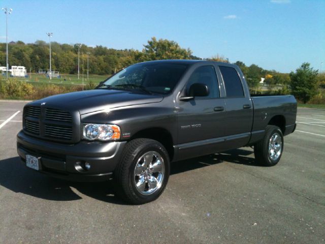 Dodge Ram 1500 2004 photo 5