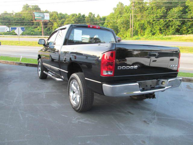 Dodge Ram 1500 2004 photo 4