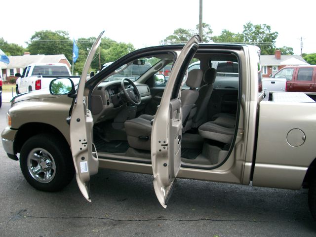 Dodge Ram 1500 2004 photo 1