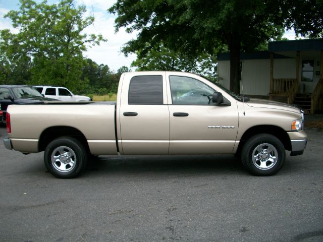 Dodge Ram 1500 2004 photo 13