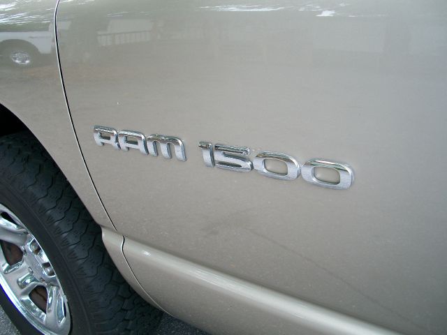 Dodge Ram 1500 2004 photo 4