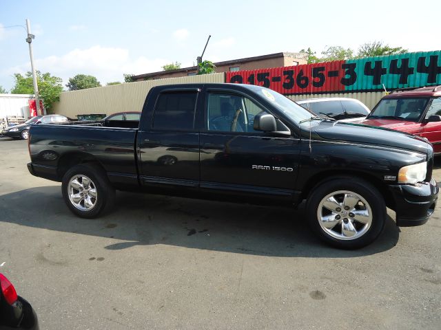 Dodge Ram 1500 2004 photo 4